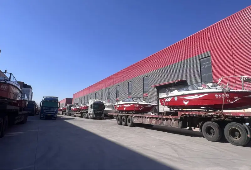 Lawada® Yachts доставила 20 комплектов кастомных скоростных катеров